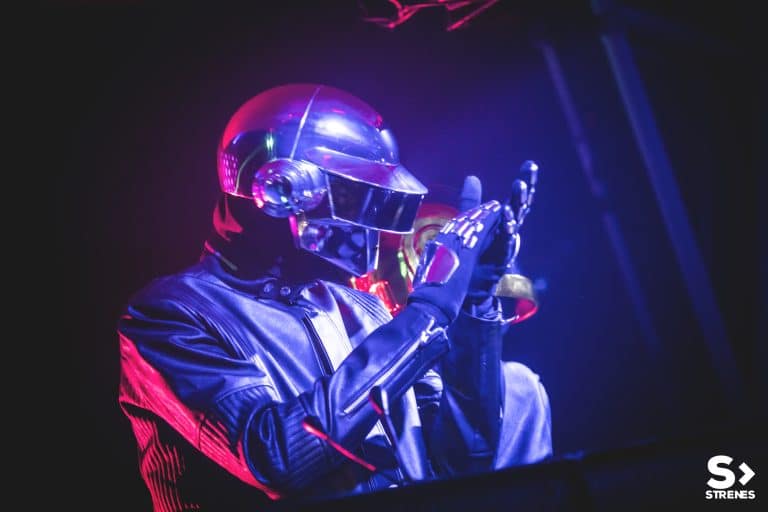 Daft Punk_Strenes_Gaspar Morer_LOGO_22